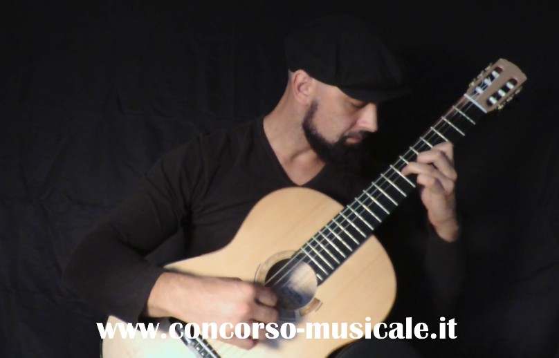 Il chitarrista Giovanni Di Domizio